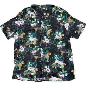 H&M Divided Men's XL Black Resort Shirt Leopard Cheetah Tropical Floral Print